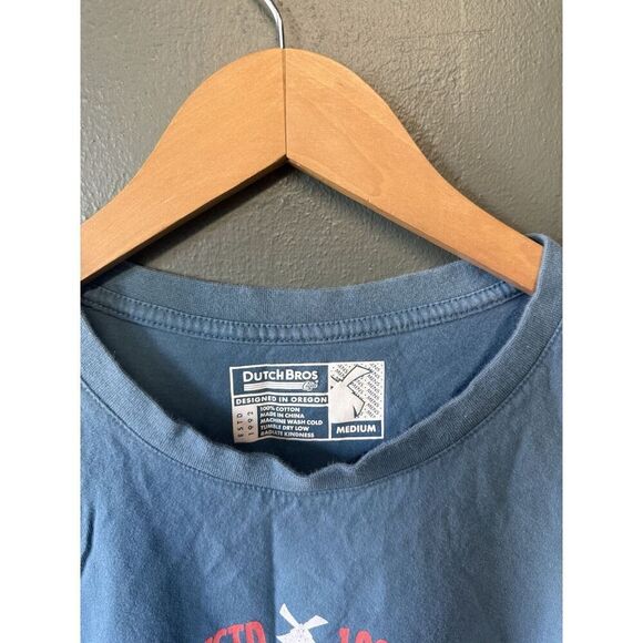 Dutch Bros Coffee Mens Blue Short Sleeve Graphic T-shirt Size Medium - Picture 3 of 3